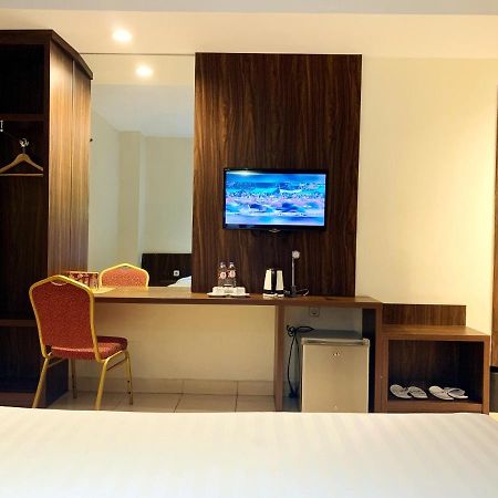 Ameera Hotel Pekanbaru Ngoại thất bức ảnh