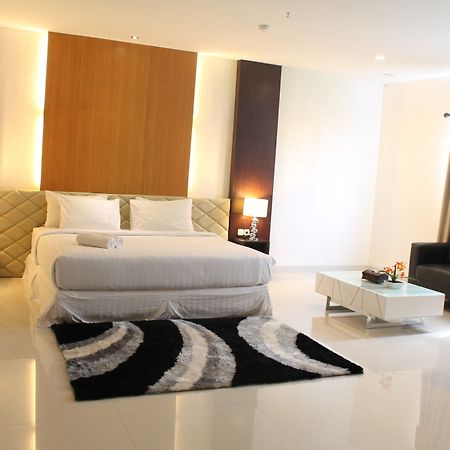 Ameera Hotel Pekanbaru Ngoại thất bức ảnh
