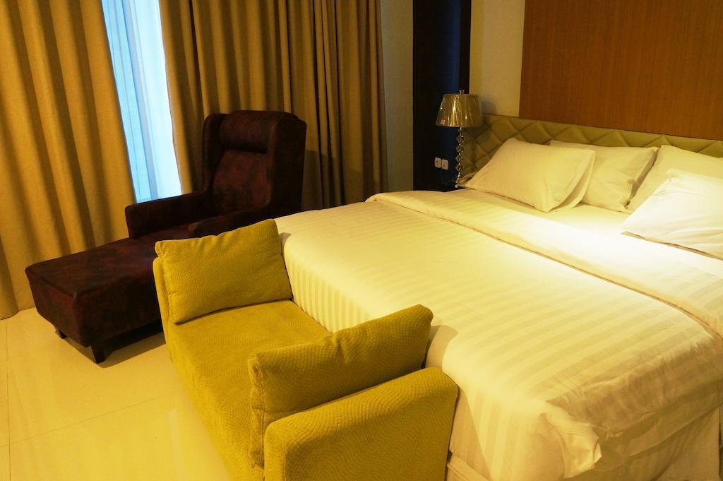 Ameera Hotel Pekanbaru Ngoại thất bức ảnh