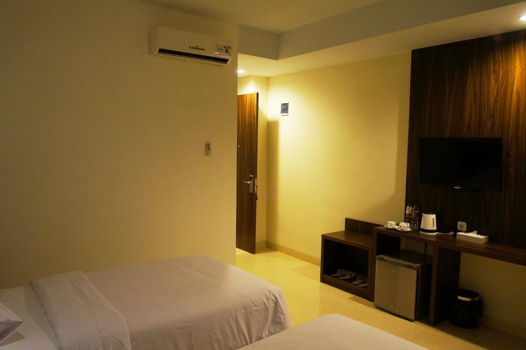 Ameera Hotel Pekanbaru Ngoại thất bức ảnh