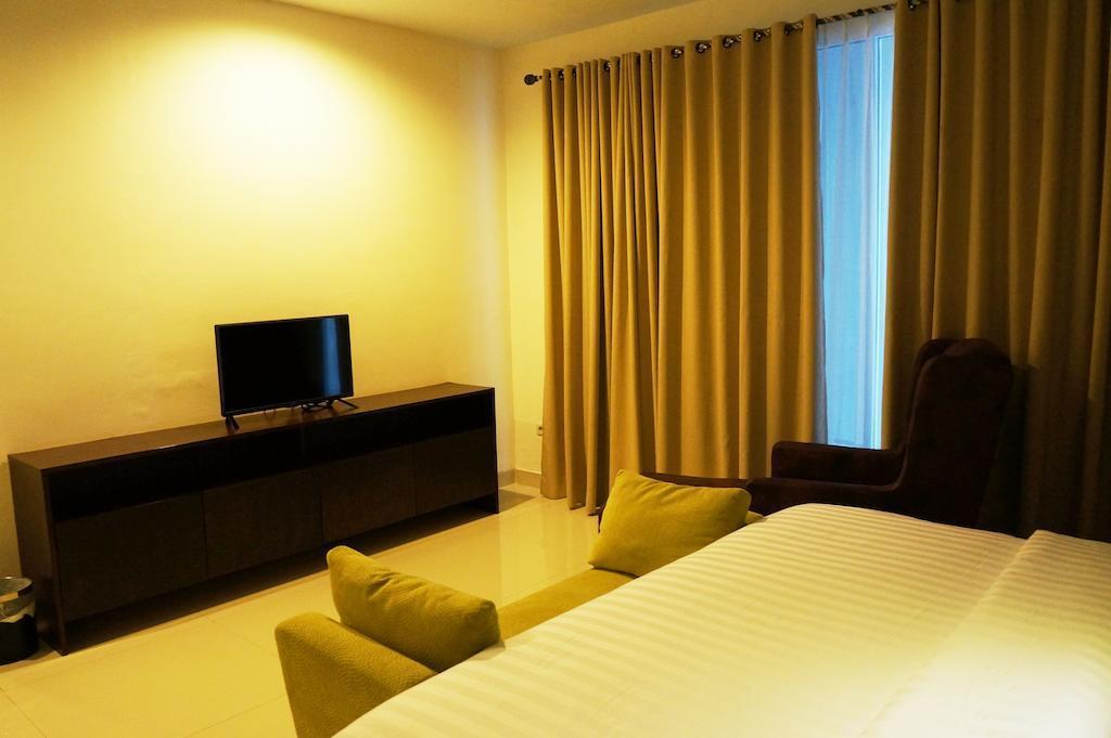 Ameera Hotel Pekanbaru Ngoại thất bức ảnh