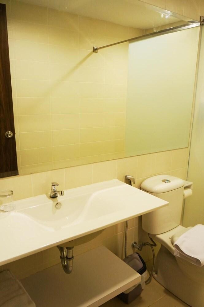 Ameera Hotel Pekanbaru Ngoại thất bức ảnh