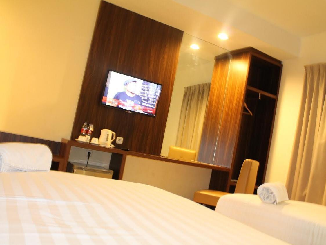 Ameera Hotel Pekanbaru Ngoại thất bức ảnh